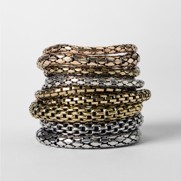 Zara Jewelry - ZARA Kate Moss Bobby Gillespie CAPSULE COLLECTION Gold Chunky Bracelet Mob Wife